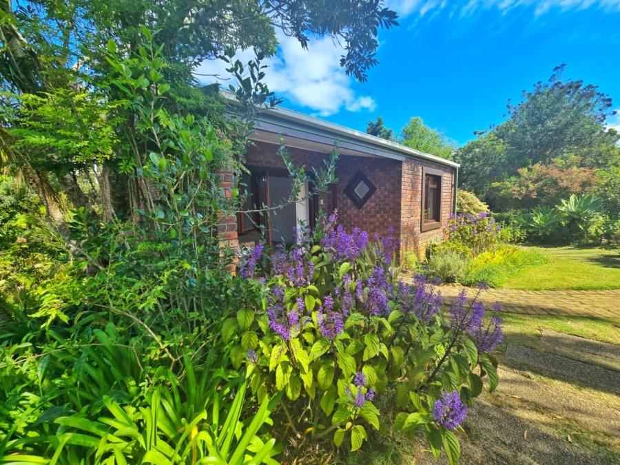 1 Bedroom Property for Sale in Hoekwil Western Cape